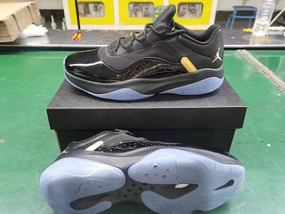 Men Jordan 11-303