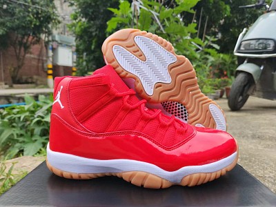 Men Jordan 11-311