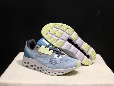 On Cloud Shoes-022
