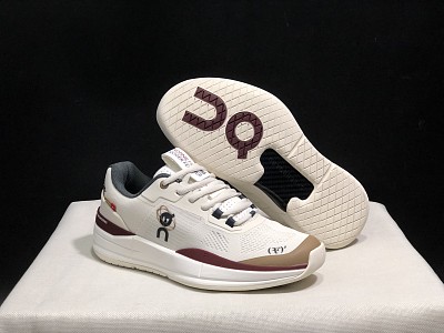 On Cloud Shoes-057
