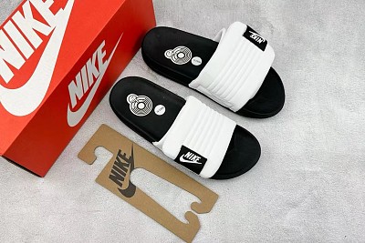 Nike Slipper-129