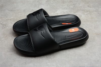 Nike Slipper-140