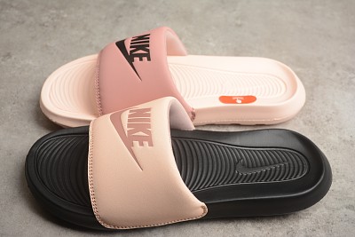 Nike Slipper-143