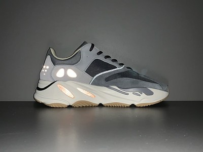 Yeezy Shoes 700-005