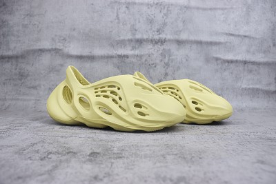 Yeezy Slipper-028