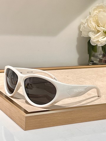 Balenciag Glasses-260