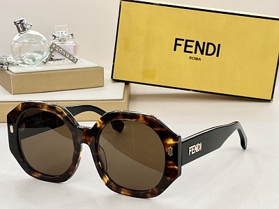 Fend Glasses-485