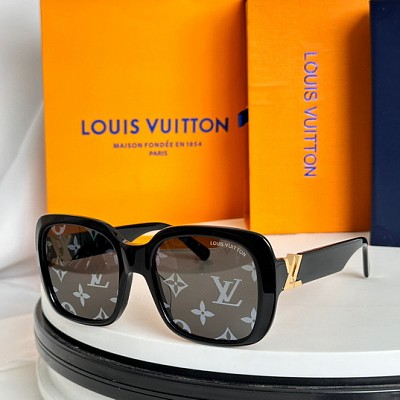 LVV Glasses-557