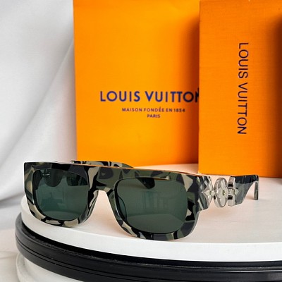 LVV Glasses-592