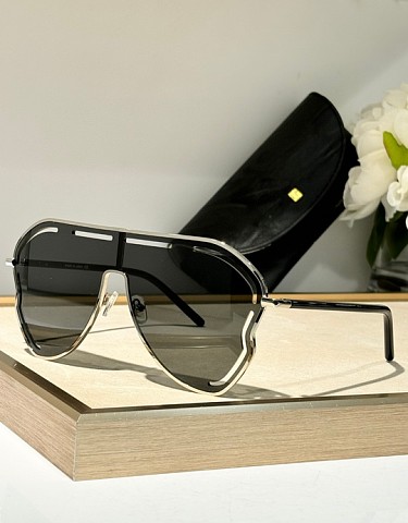 Linda Glasses-093