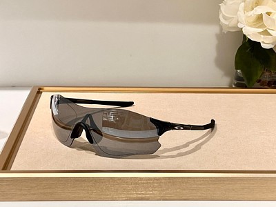 Oakle Glasses-008